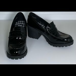 Black Dirty Laundry Liberty Chunky-Heeled Loafer -- Size 9.5